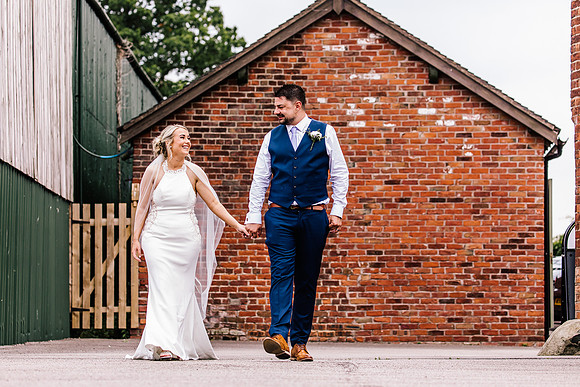 Sandhole Oak Barn Wedding Photography - Becky & Sam-442