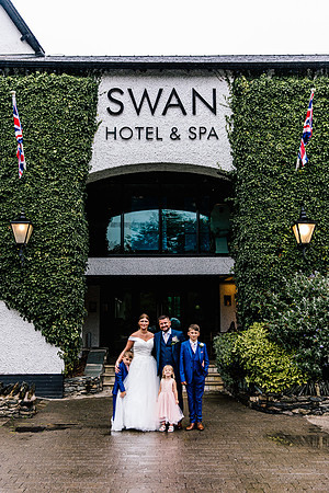 Newby Bridge Wedding Photography - Laura & Ryan-485