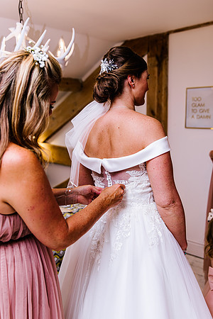 Newby Bridge Wedding Photography - Laura & Ryan-239