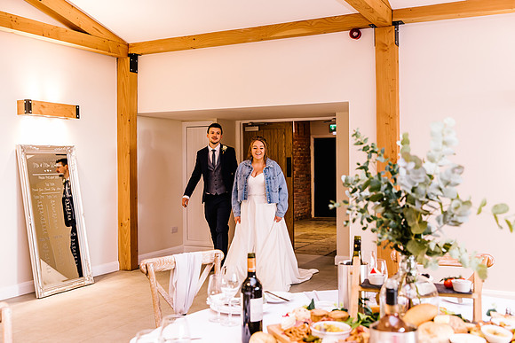 Hanbury Barn Wedding Photography - Hannah & Adam-637