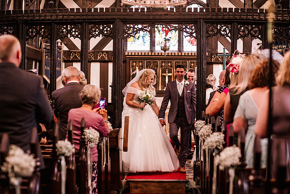 The Oak Tree Of Peover Wedding Photography - Cheshire Wedding Photographer-357