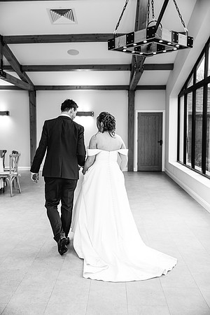 Hanbury Barn Wedding Photography - Hannah & Adam-652