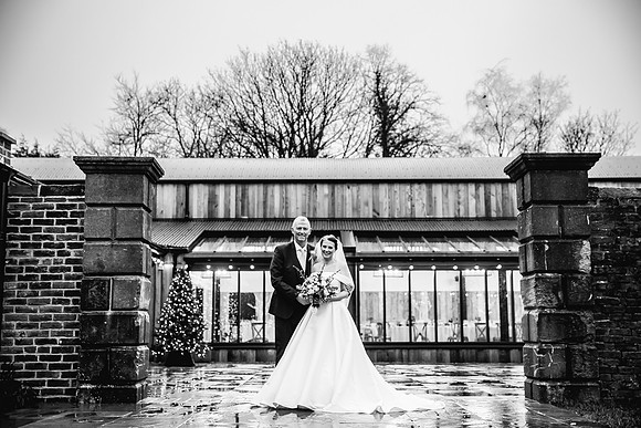 Foxtail Barns Wedding Photography - Jill & Chris-531