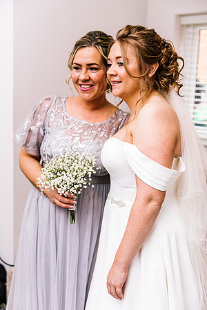 Hanbury Barn Wedding Photography - Hannah & Adam-234