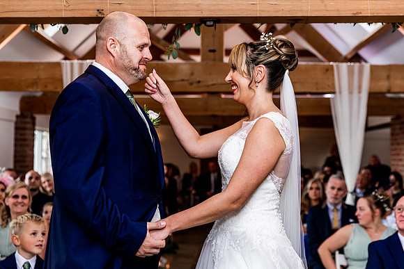 Hanbury Barn Wedding Photography - Laura & Phil-302