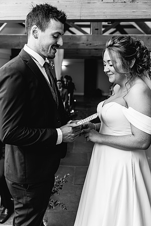 Hanbury Barn Wedding Photography - Hannah & Adam-311
