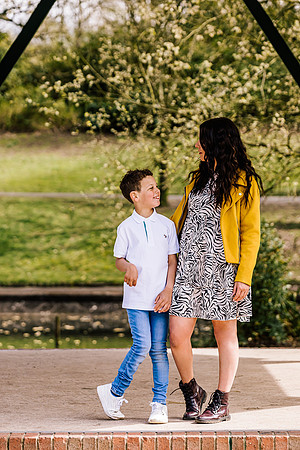 Family Photoshoot at Tunstall Park-100
