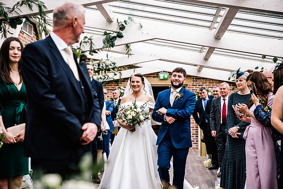 Foxtail Barns Wedding Photography - Jill & Chris-297