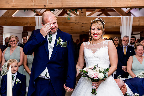 Hanbury Barn Wedding Photography - Laura & Phil-293