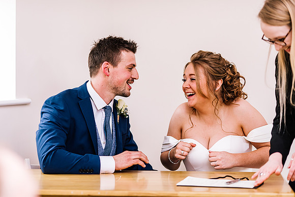Hanbury Barn Wedding Photography - Hannah & Adam-342