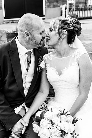 Hanbury Barn Wedding Photography - Laura & Phil-616
