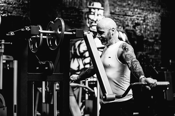 Staffordshire Fitness Photography - THe Fitness At Old School Jims Bodybuilding & Fitness - PT Shoot-15
