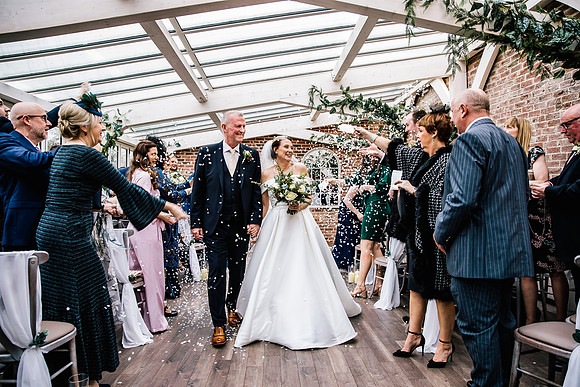 Foxtail Barns Wedding Photography - Jill & Chris-387