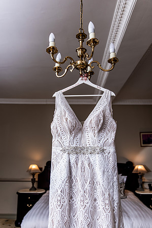 Nunsmere Hall Wedding Photography - Amy & Sam-18