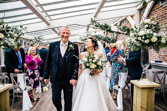 Foxtail Barns Wedding Photography - Jill & Chris-402