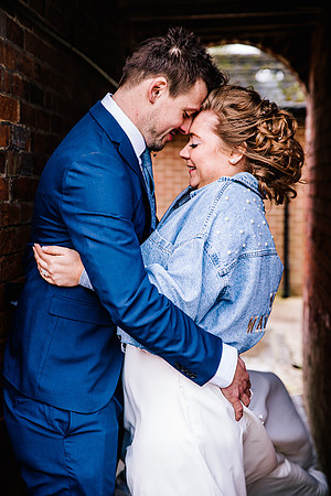 Hanbury Barn Wedding Photography - Hannah & Adam-574