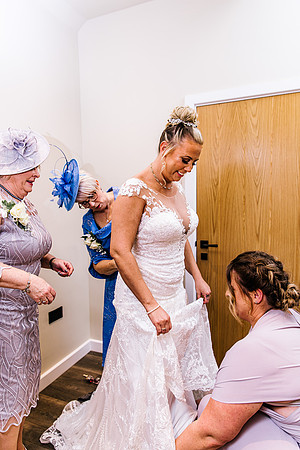 Foxtail Barns Wedding Photography - Kate & Jonathon-209