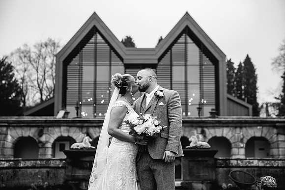 Foxtail Barns Wedding Photography - Kate & Jonathon-518