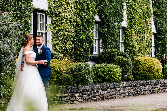 Newby Bridge Wedding Photography - Laura & Ryan-512
