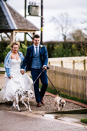 Hanbury Barn Wedding Photography - Hannah & Adam-610