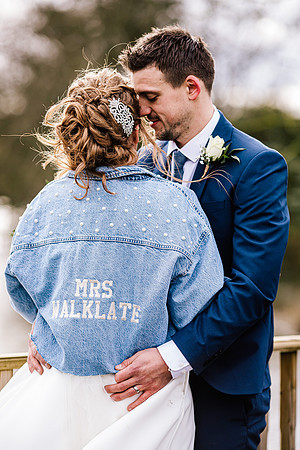 Hanbury Barn Wedding Photography - Hannah & Adam-561