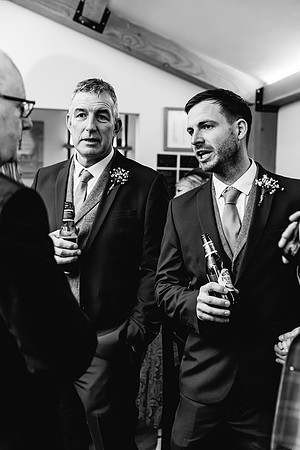 Hanbury Barn Wedding Photography - Hannah & Adam-416