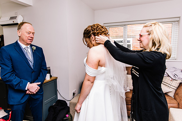 Hanbury Barn Wedding Photography - Hannah & Adam-227