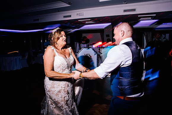 Jane & David - Gift Of A Wedding - Moat House Acton Trussell-789